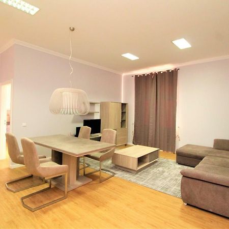 Heart Old Town City Center Apartment 5 Stars Funchal  Buitenkant foto